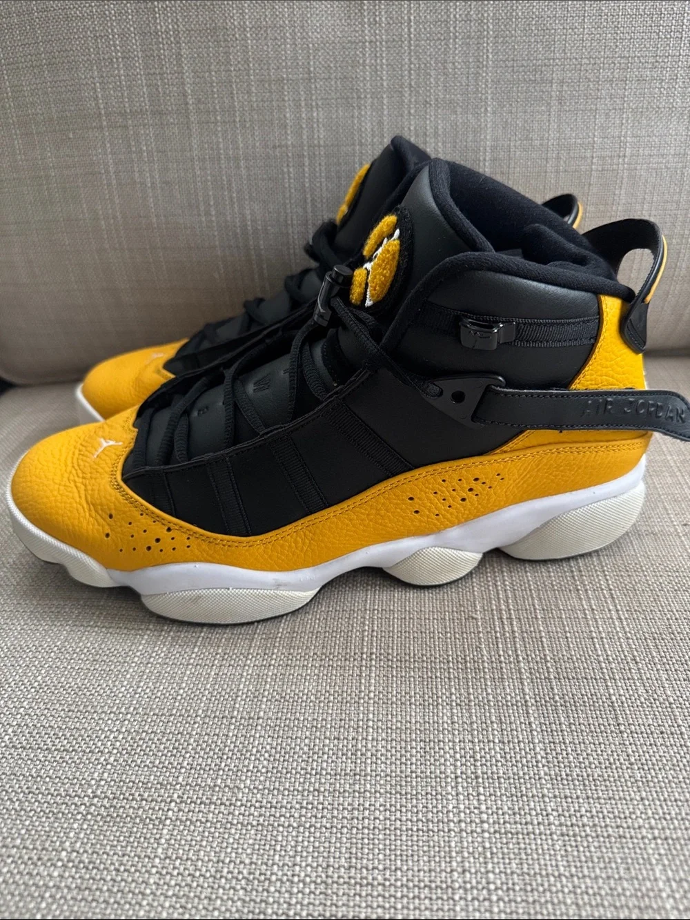Men’s Air Jordan’s six rings ‘Taxi’ sneakers